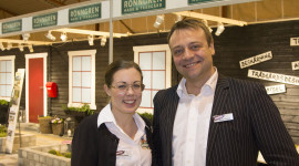 Sandra Hessel och Dennis Roskvist, nöjda mässgeneraler på Compass Fairs. Foto: P-E Jäderberg